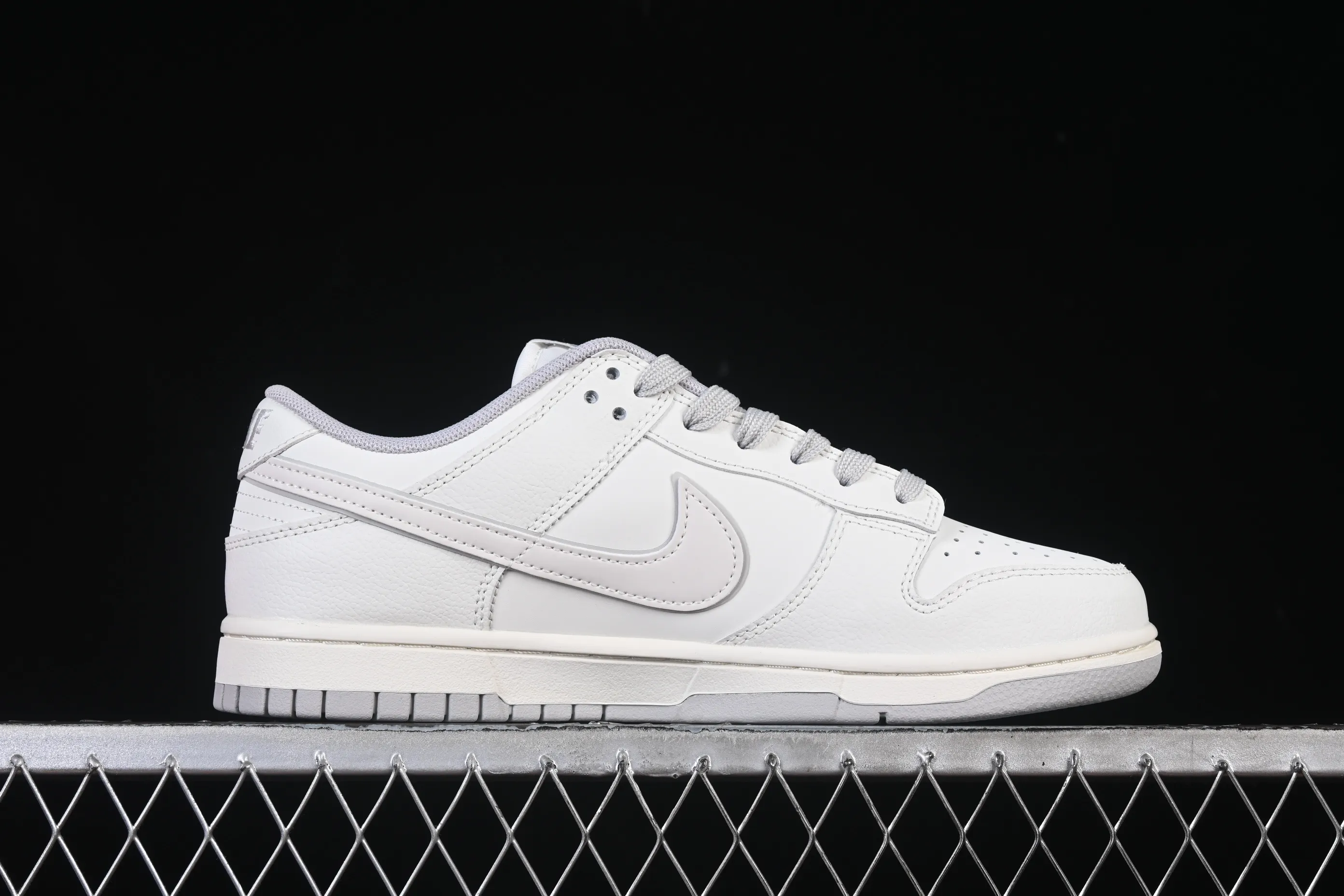 All categories Nk SB Dunk Series Nk SB Dunk Low High-end customized low-top sneakers Nike SB Dunk Low "Just Do It" Anniversary high-end customized low-top casual sneakers WG0508-046